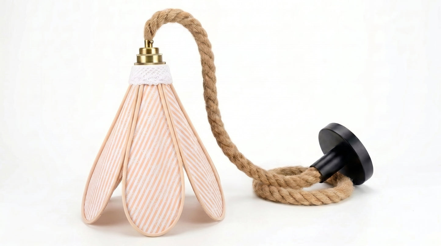 Lampe Tulipe Bergamote des Champs – Abat-jour Motif Marguerites Fait Main