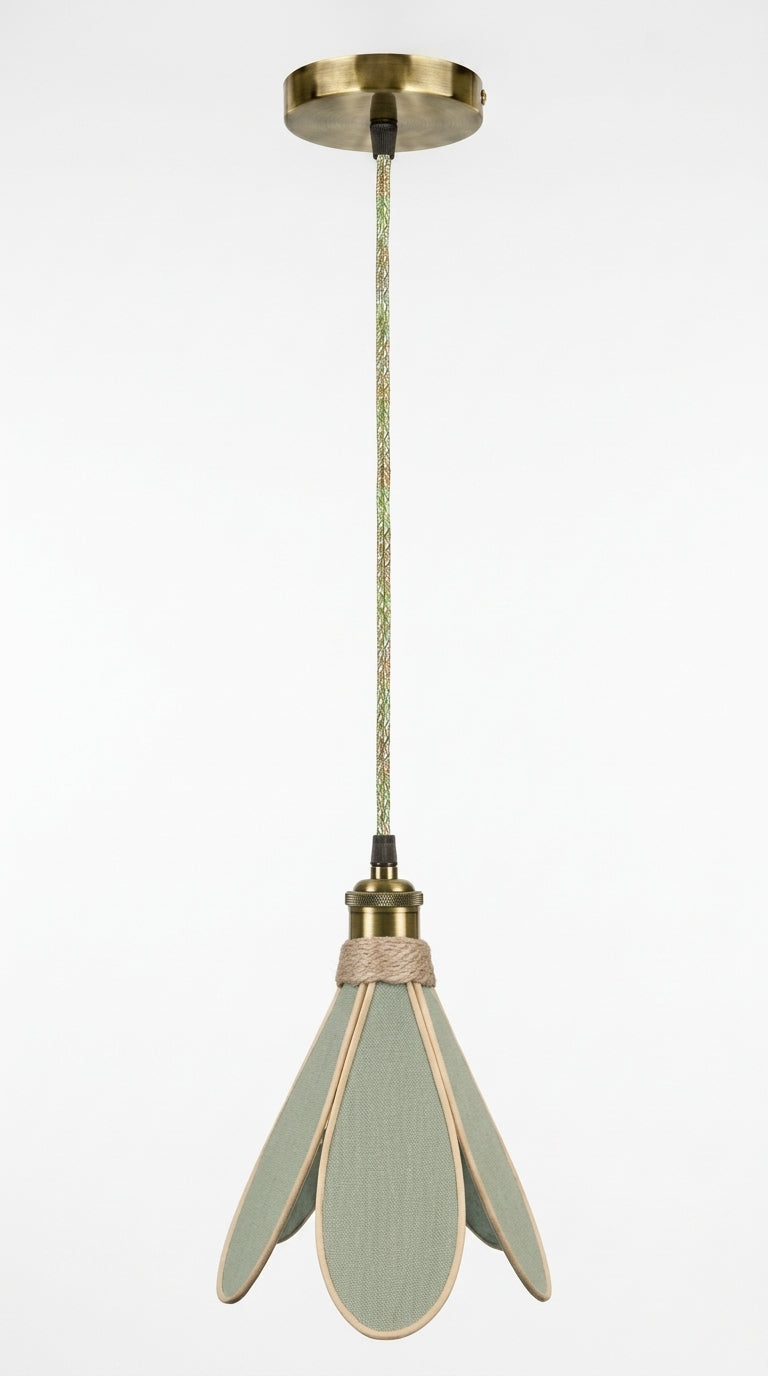 Suspension Tulipe Brin de Sauge sur fond blanc, vue packshot