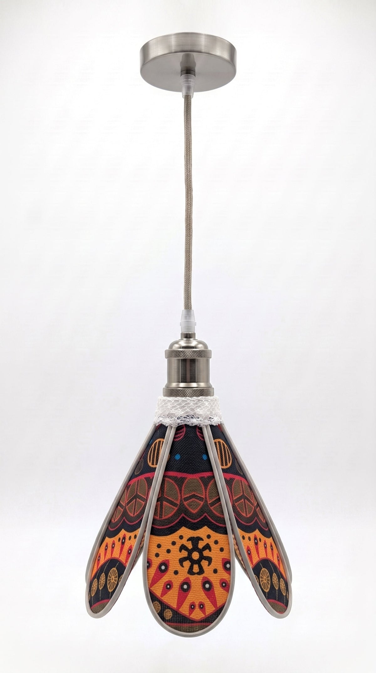 Suspension tulipe Terre Rouge, variante du motif wax africain