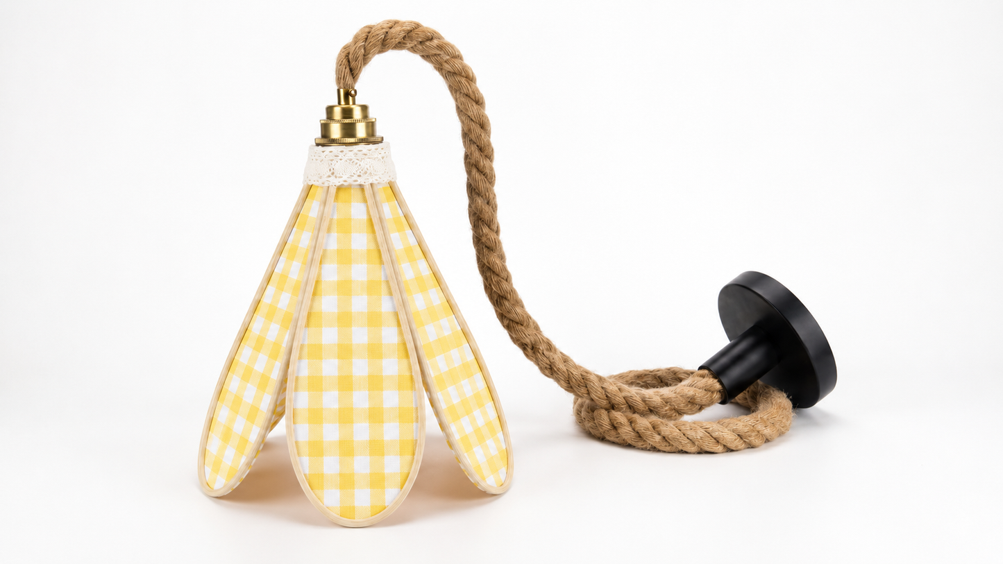 Lampe Tulipe Matin Ensoleillé – Abat-jour Motif Vichy Jaune Fait Main