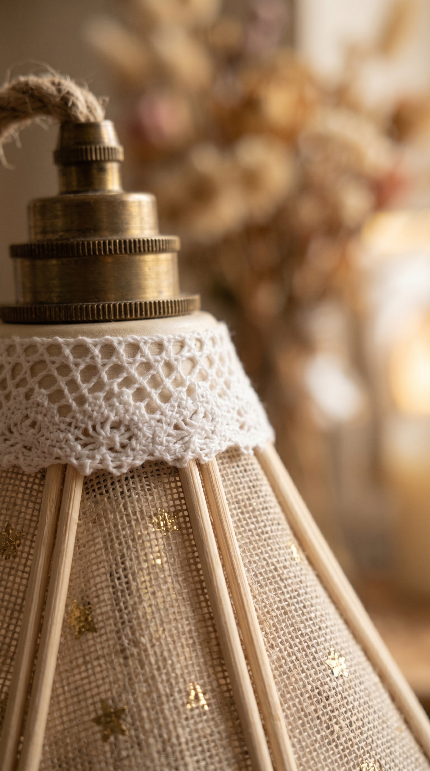 Lampe Tulipe Toile de Jute Etoilée- Lampe Artisanale Bohème Naturelle