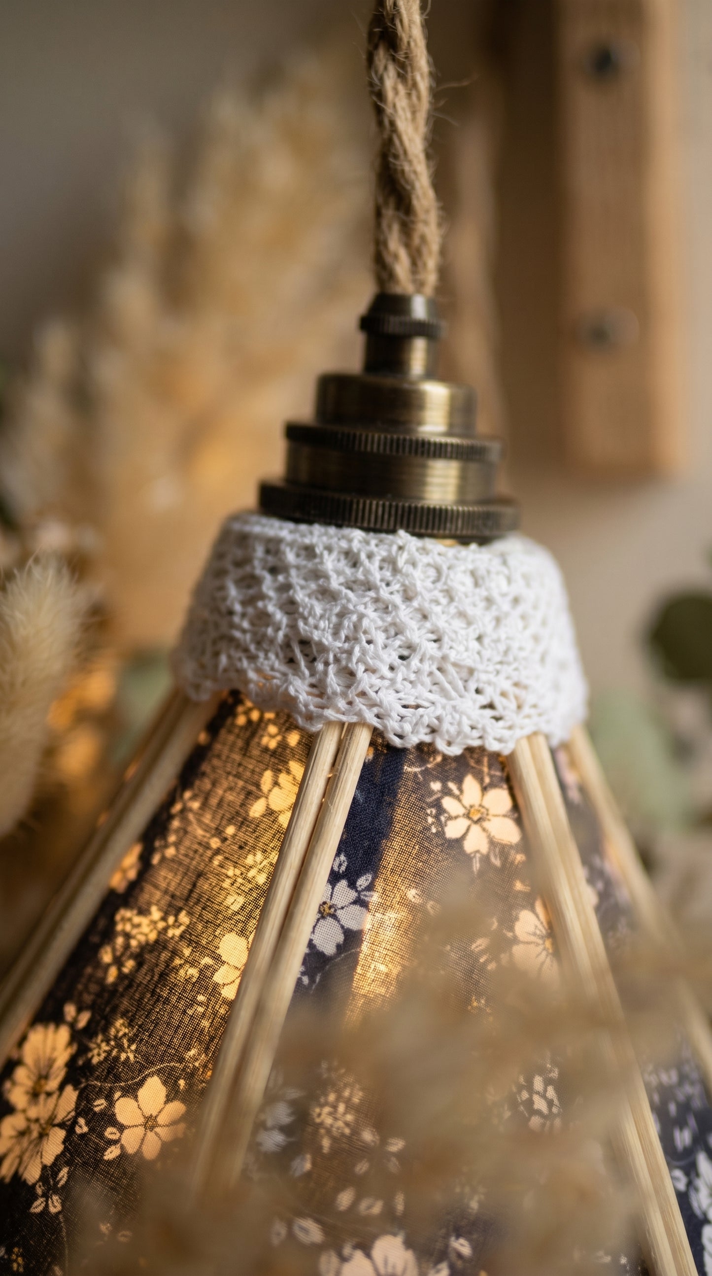 Lampe Tulipe Florale Bleue Nuit - Lampe Artisanale Bohème Florale