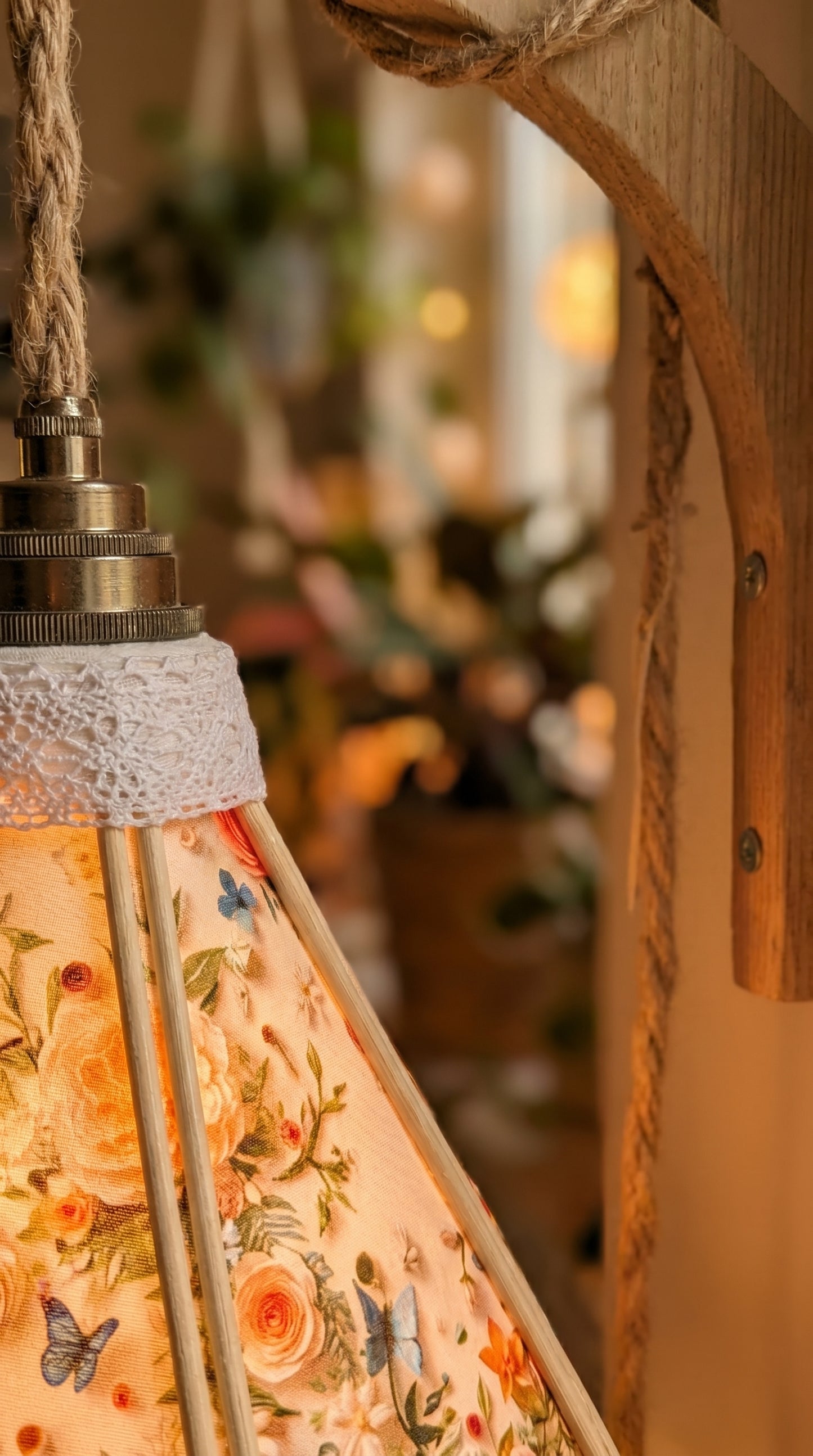 Lampe Tulipe Roses Blanches Oranges 3D- Lampe Artisanale Bohème Florale