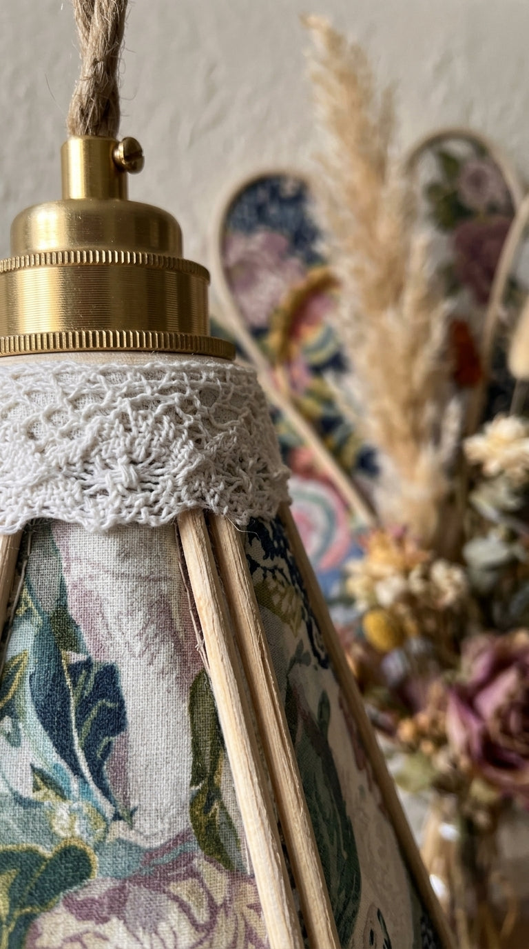 Lampe Tulipe en Tencel Iridescent Floral – Lampe Artisanale Bohème Florale