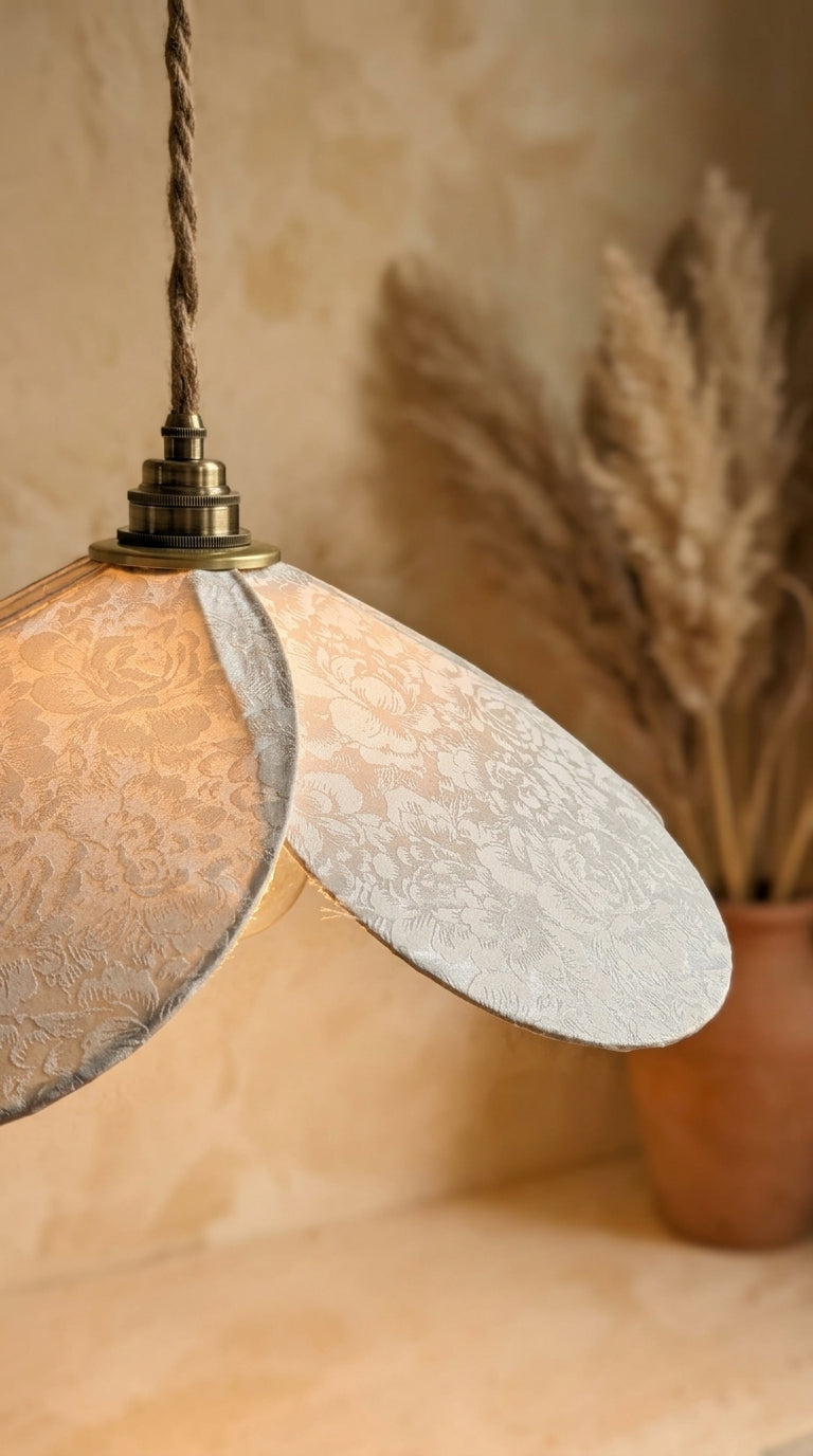 Lampe Magnolia Pivoines Blanches – Lampe Artisanale Bohème Florale