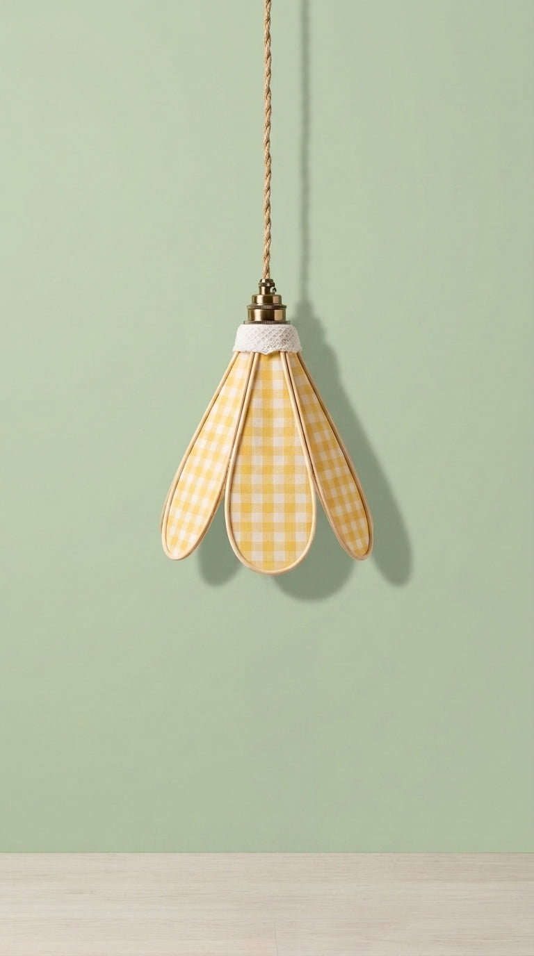 Lampe Tulipe Matin Ensoleillé – Abat-jour Motif Vichy Jaune Fait Main