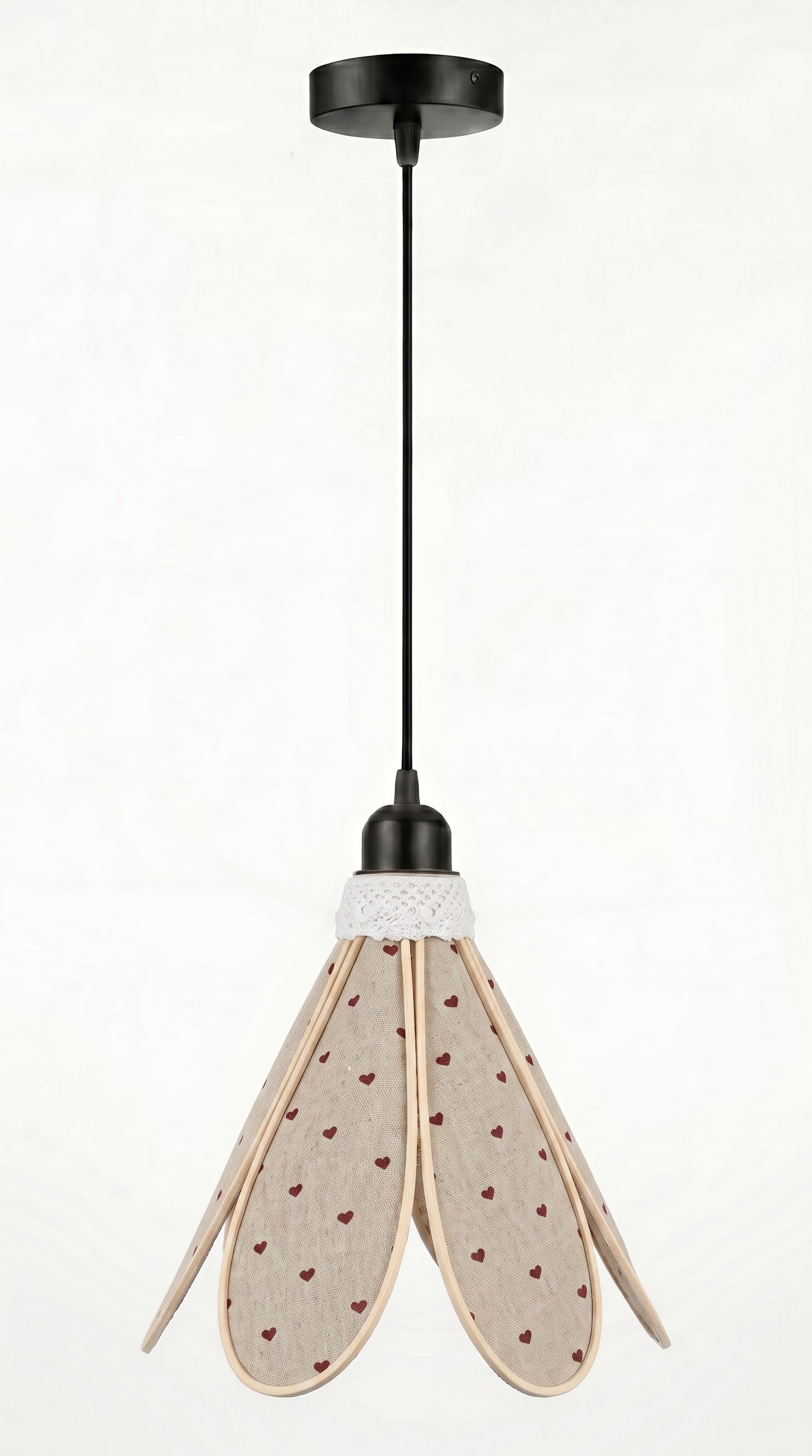 Lampe Tulipe Cœur de Lin – Abat-jour Motif Cœurs Bordeaux Fait Main