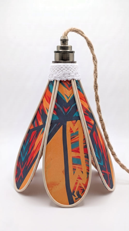 Lampe Tulipe Soleil de Brousse – Abat-jour Motif Tribal Fait Main
