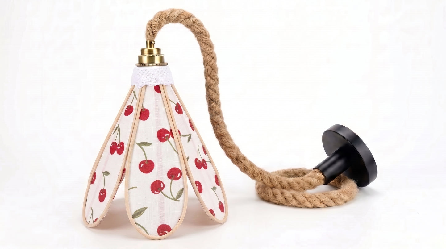 Lampe Tulipe Cerises Sauvages – Abat-jour Motif Cerises Fait Main