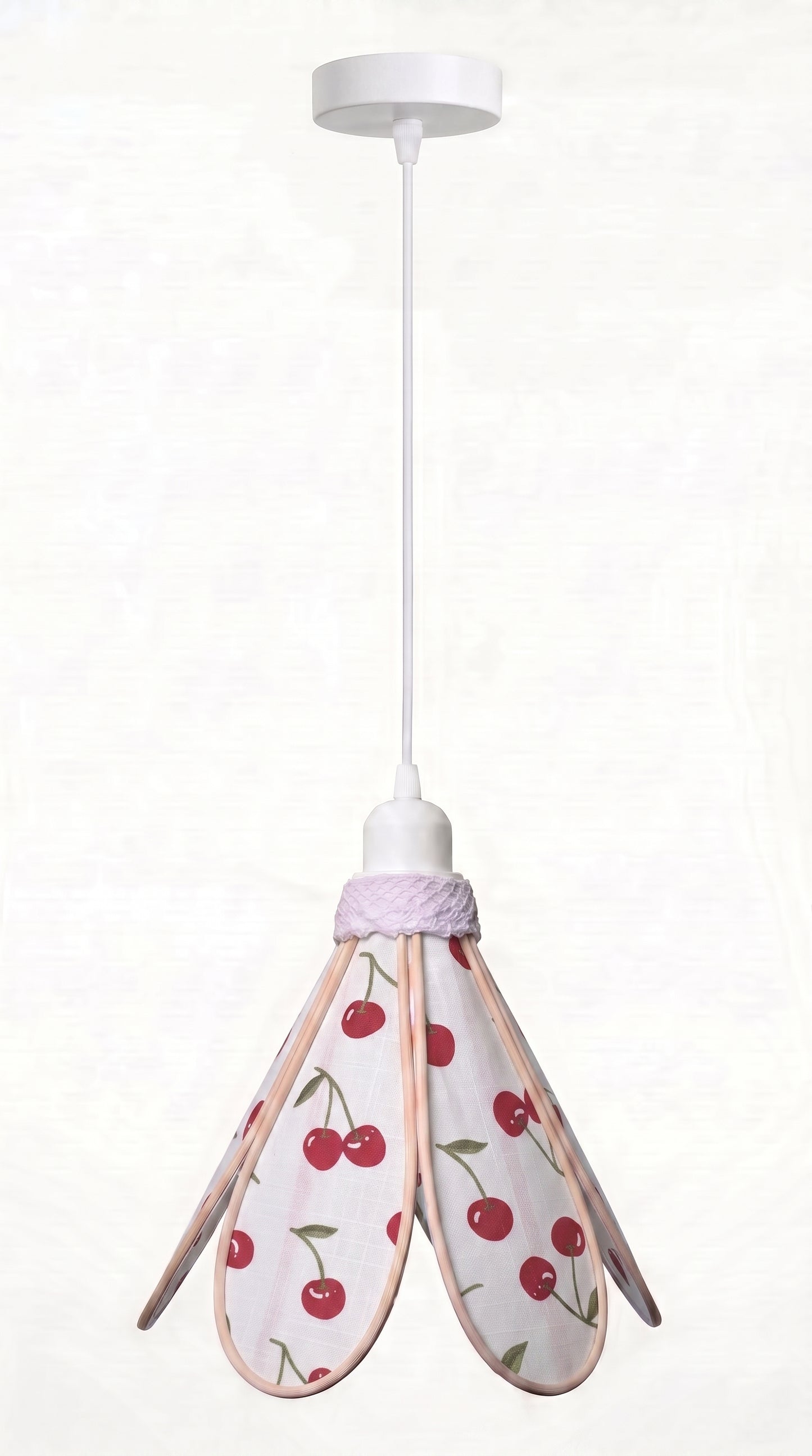 Lampe Tulipe Cerises Sauvages – Abat-jour Motif Cerises Fait Main
