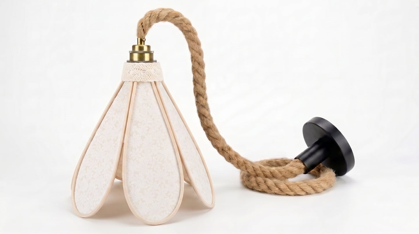 Lampe Tulipe Nacre en Fleurs – Abat-jour Motif Floral Nacré Fait Main