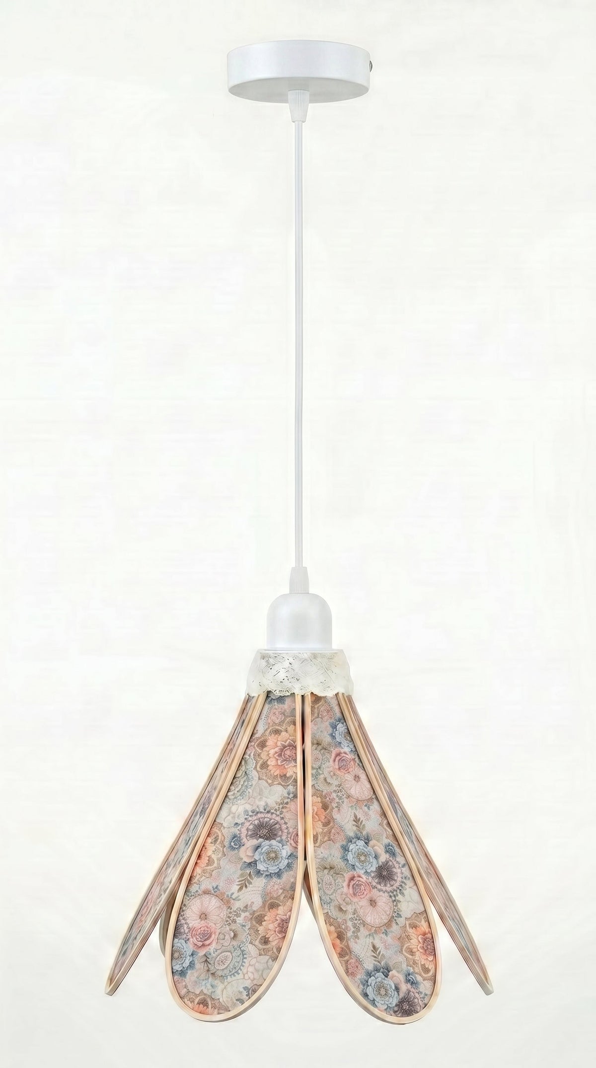 Suspension tulipe Rose d'Autrefois, vue complémentaire du motif