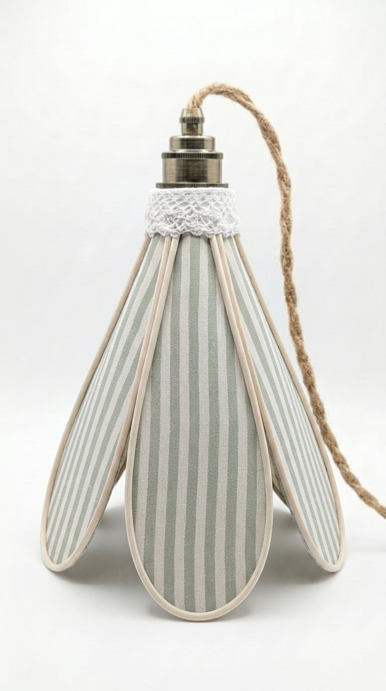 Lampe Tulipe Chemin de Campagne – Abat-jour Motif Rayures Sauge Fait Main