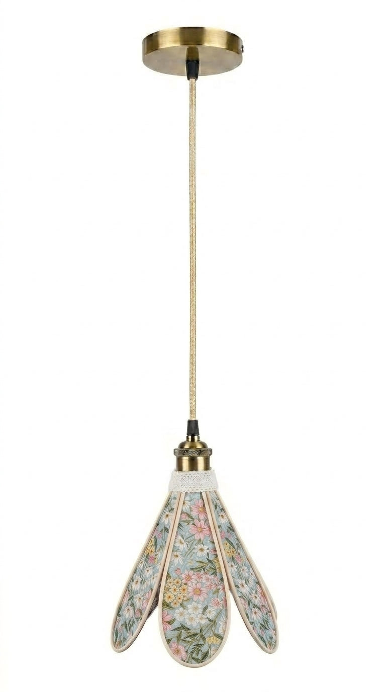 Suspension Tulipe Ciel de Printemps, packshot finition laiton