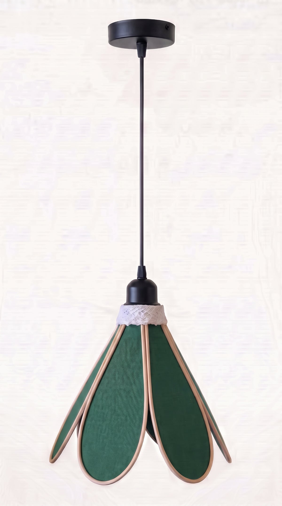 Lampe Tulipe Sous les Sapins – Abat-jour Lin et Coton Vert Sapin Fait Main